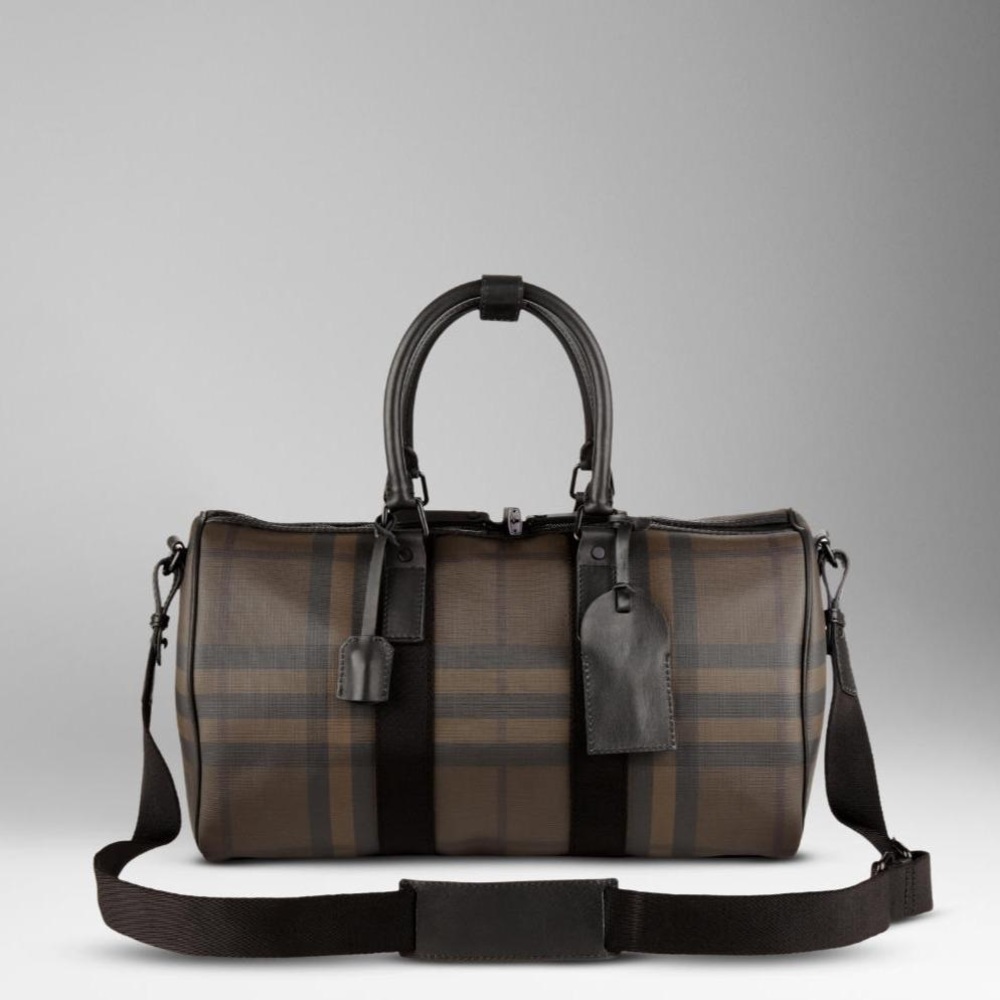 Burberry duffle in excellent condition!